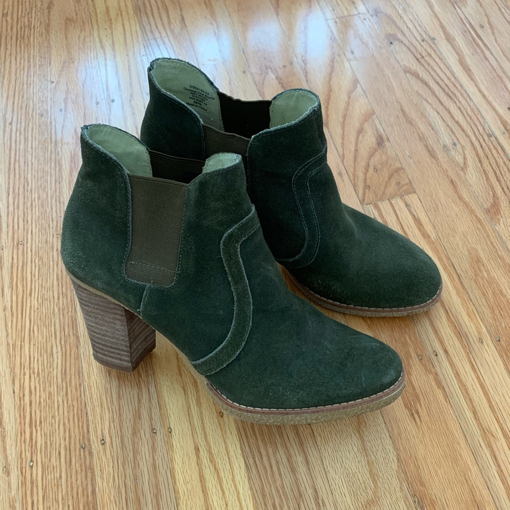 Olive Green Suede Chelsea Booties / Boots by GAP Size 7